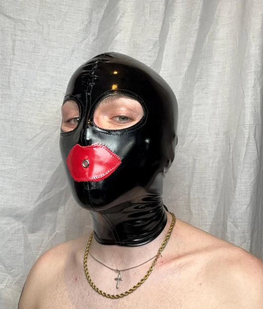 Pucker Up Mask