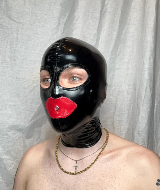 Pucker Up Mask